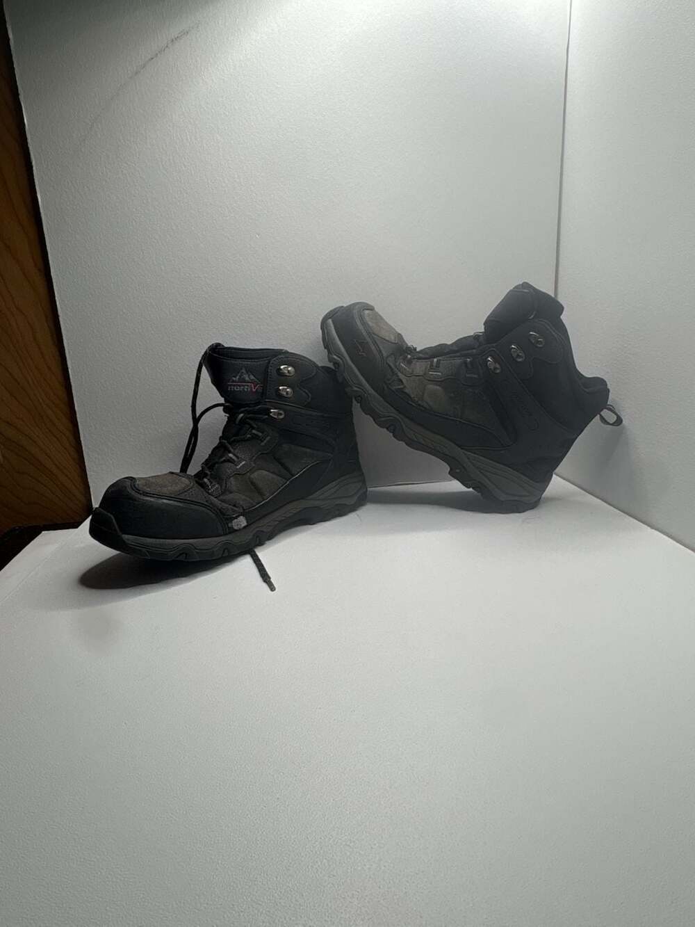 NORTIV8 Men's Mid-Ankle Waterproof Hiking Boots